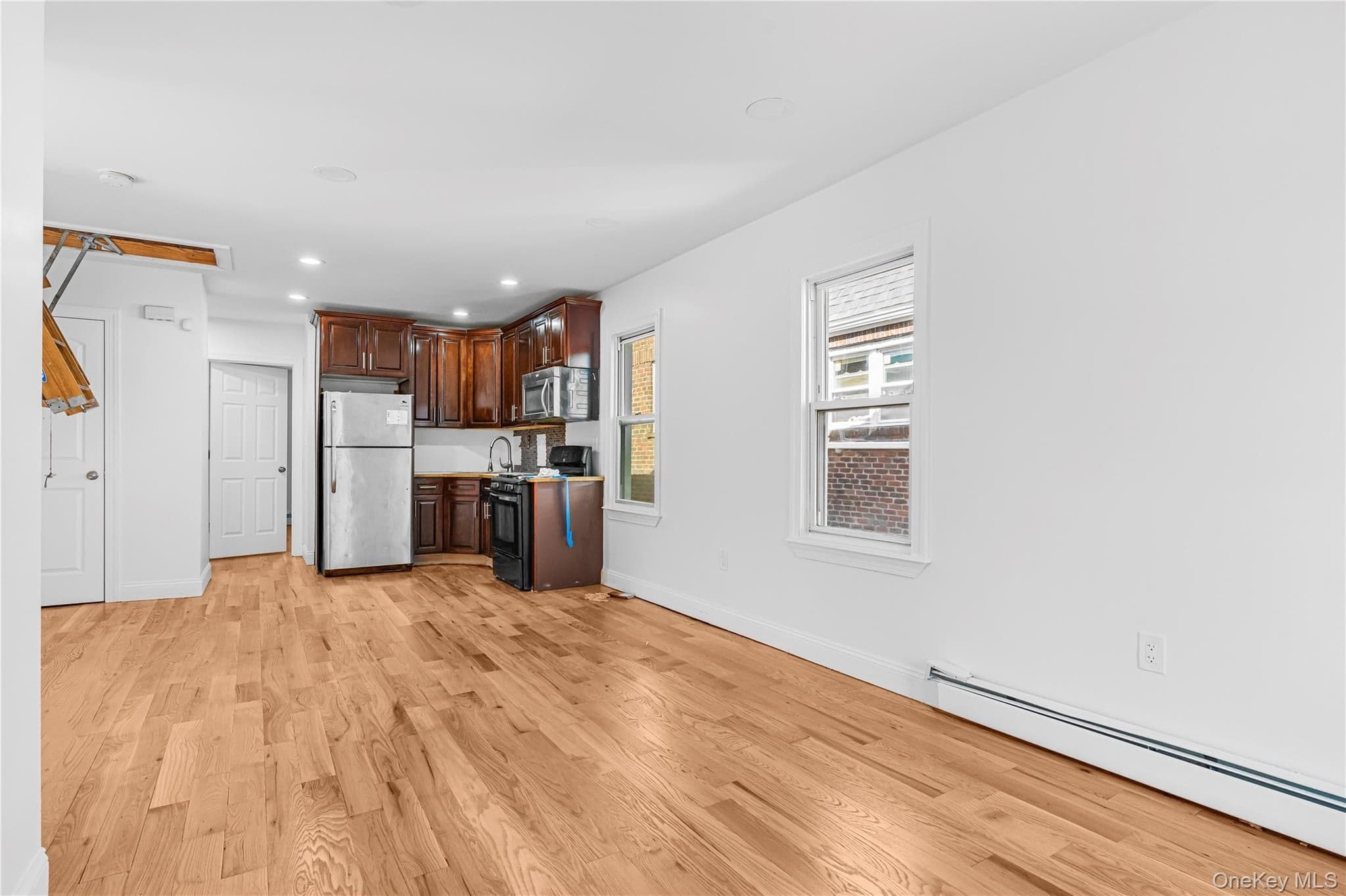 11570 Newburgh Street thumbnail 5