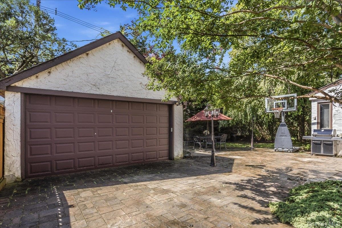 340 Princeton Road thumbnail 25