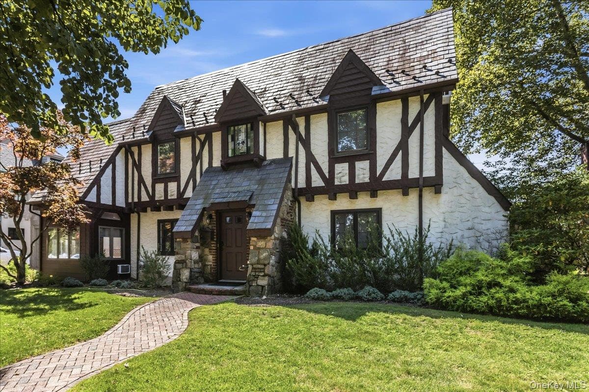 340 Princeton Road thumbnail 2