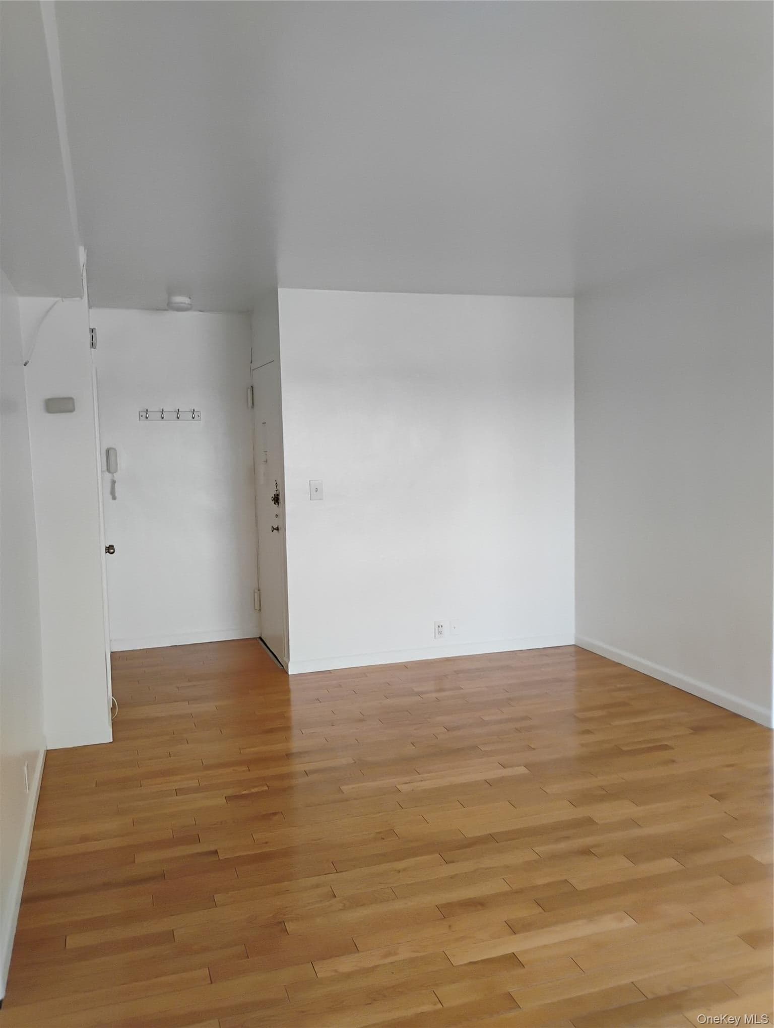 5 Fordham Hill Oval Unit: 9A thumbnail 2