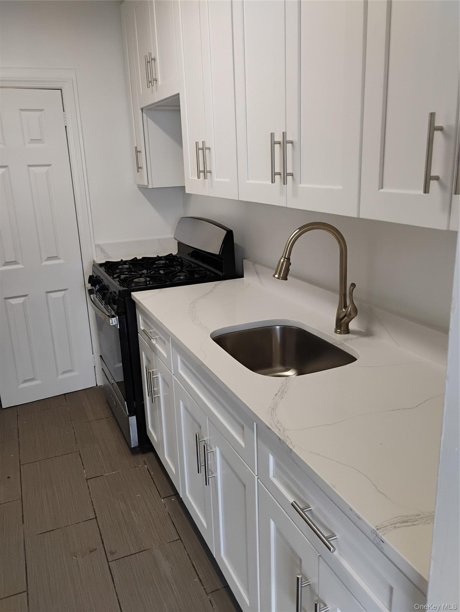 5 Fordham Hill Oval Unit: 9A thumbnail 6
