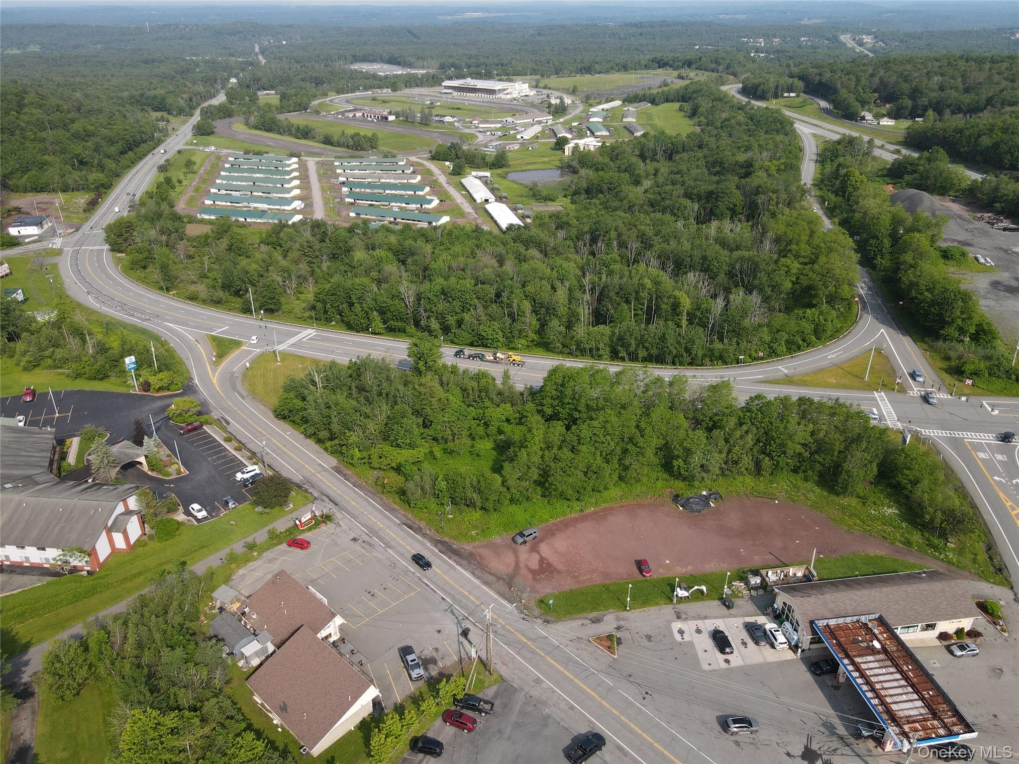 28 Raceway Road thumbnail 21