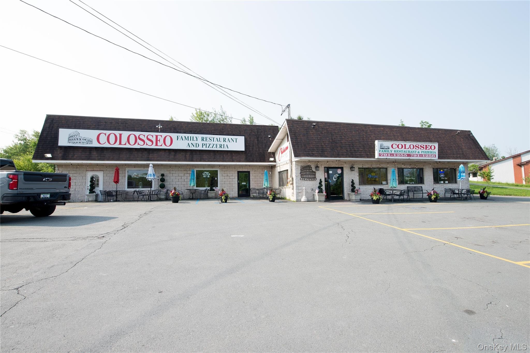28 Raceway Road photo 1