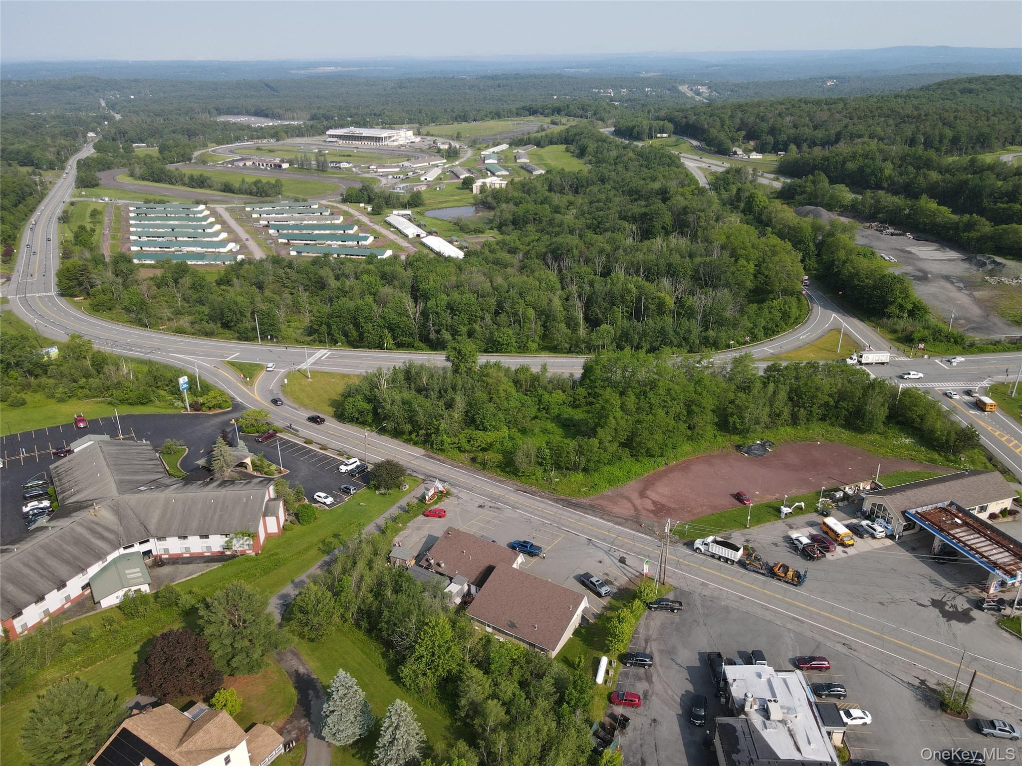 28 Raceway Road thumbnail 16