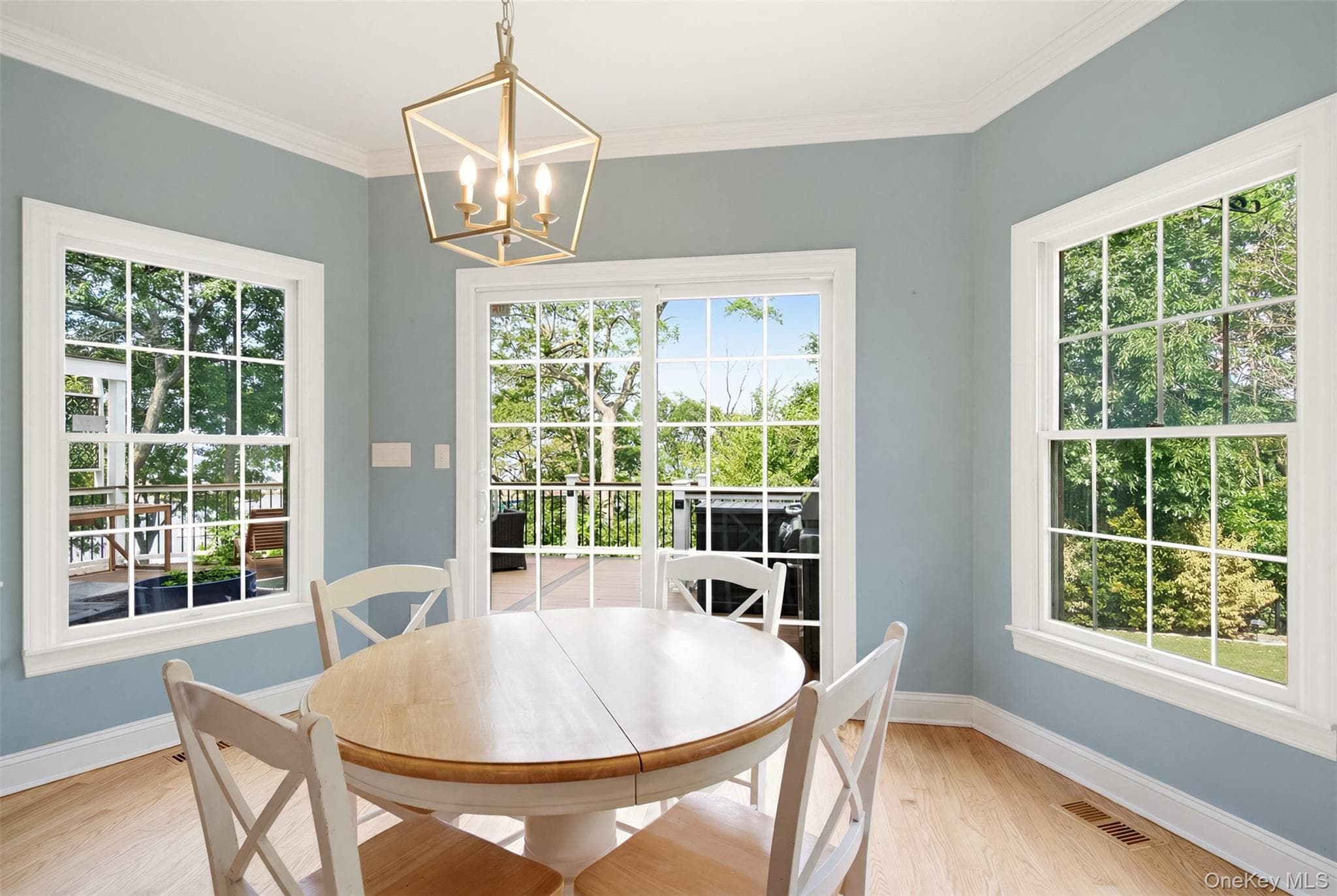 114 Eatons Neck Road thumbnail 11