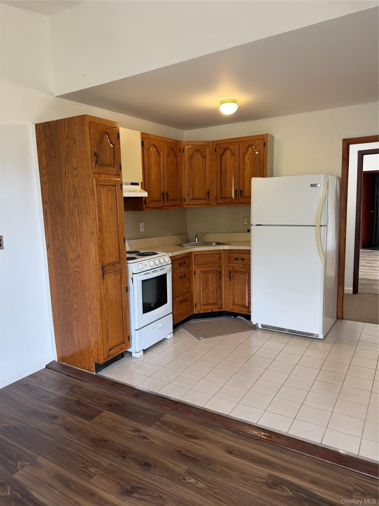 112 Hillside Road thumbnail 23