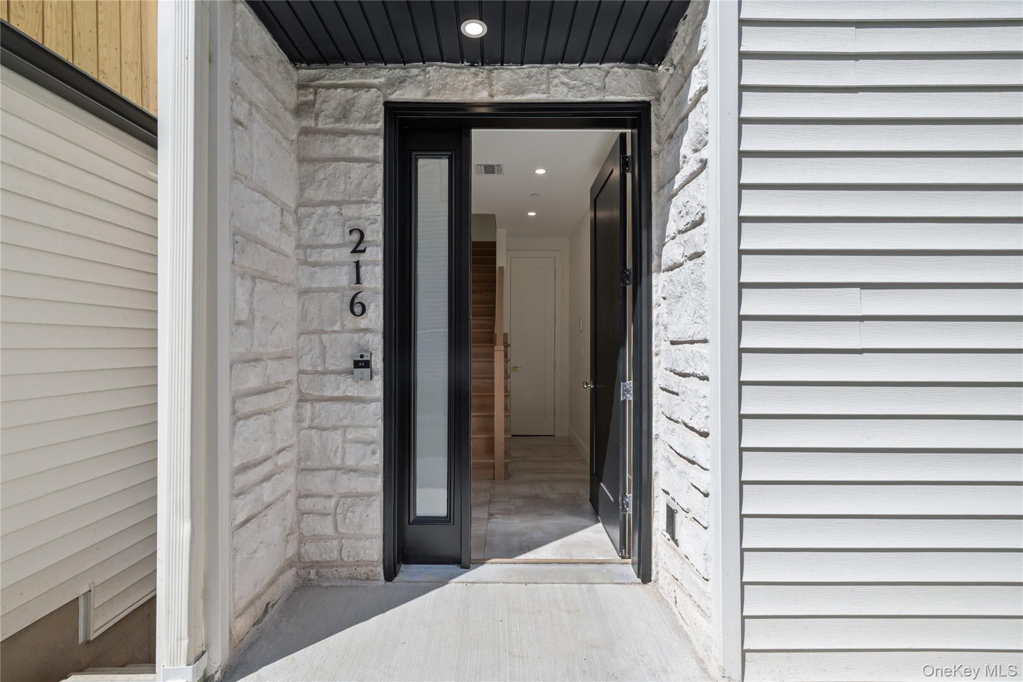 41 Saddle River Road Unit: 216 thumbnail 5