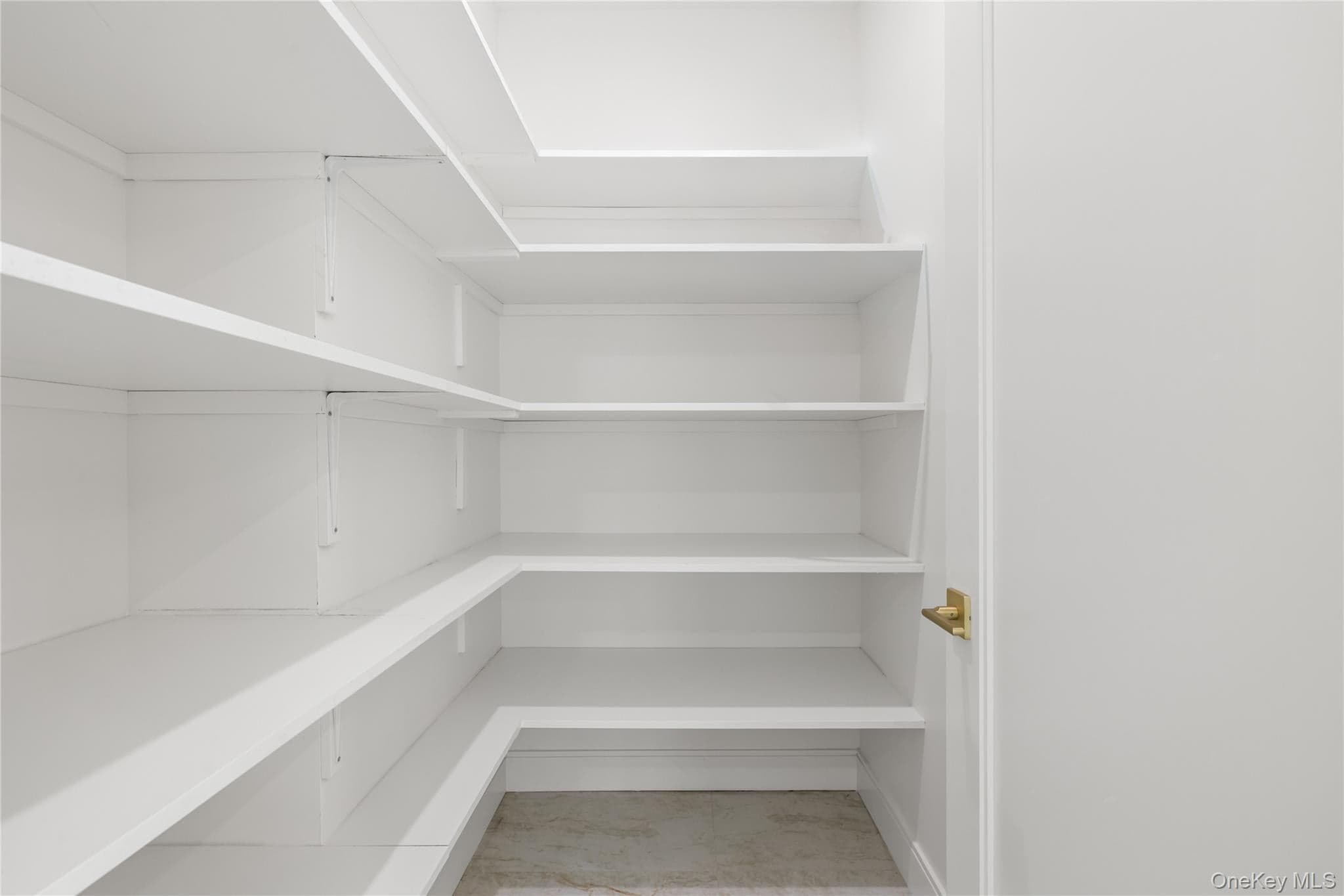41 Saddle River Road Unit: 216 thumbnail 22