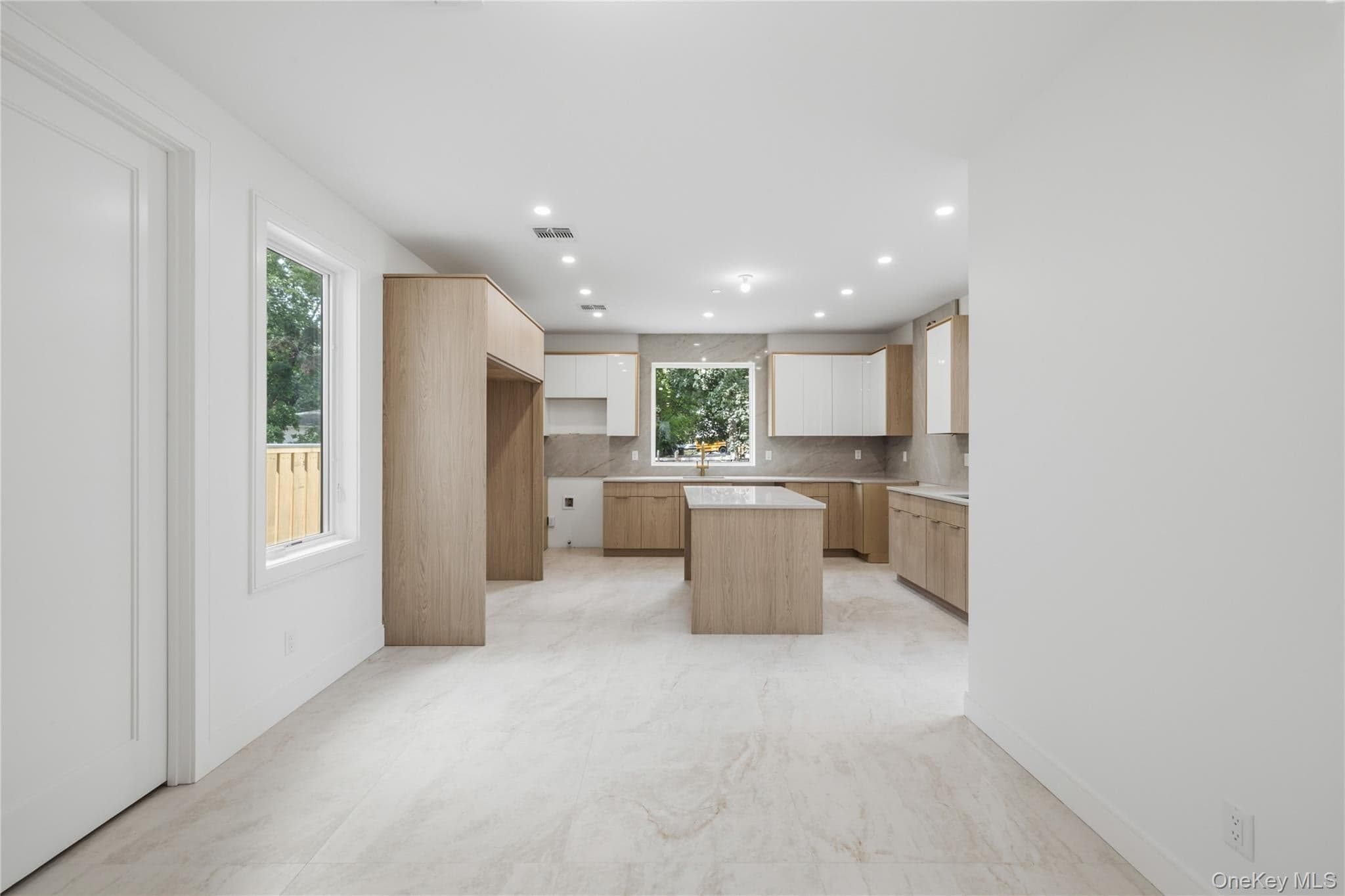 41 Saddle River Road Unit: 216 thumbnail 16