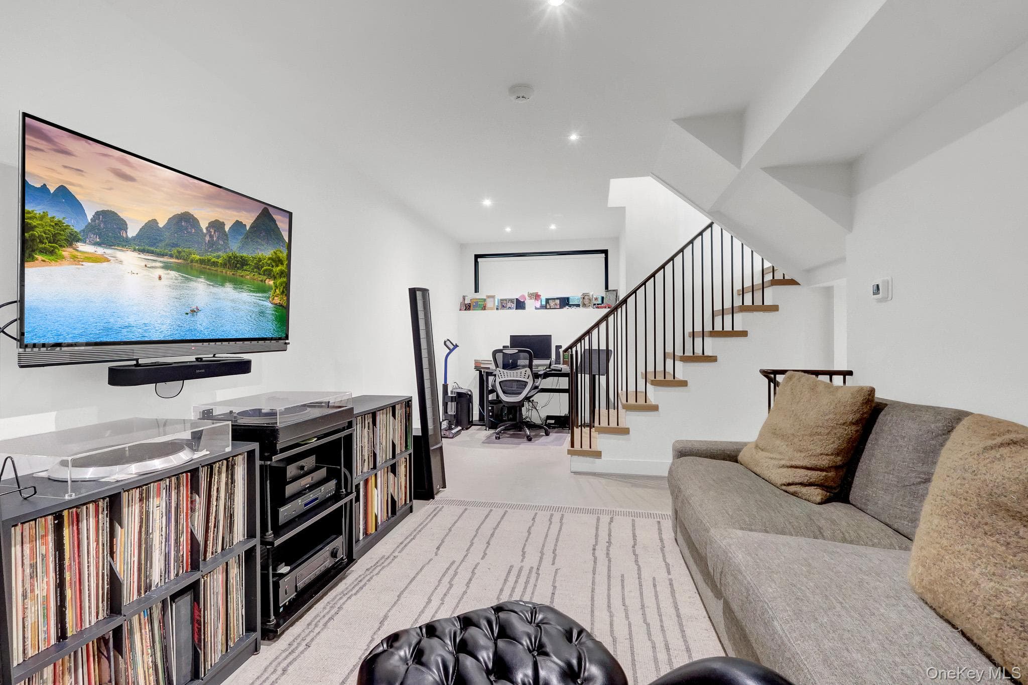 251-51 52nd Avenue thumbnail 11