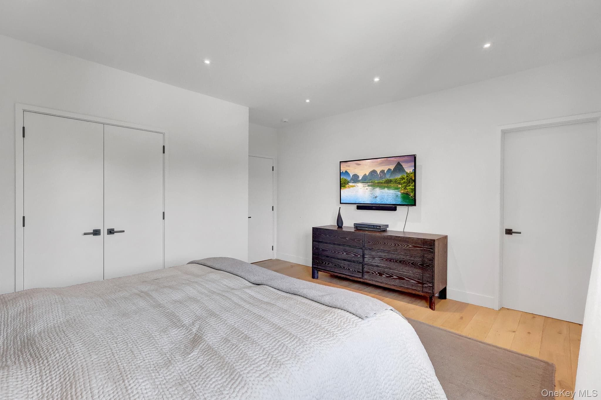 251-51 52nd Avenue thumbnail 15