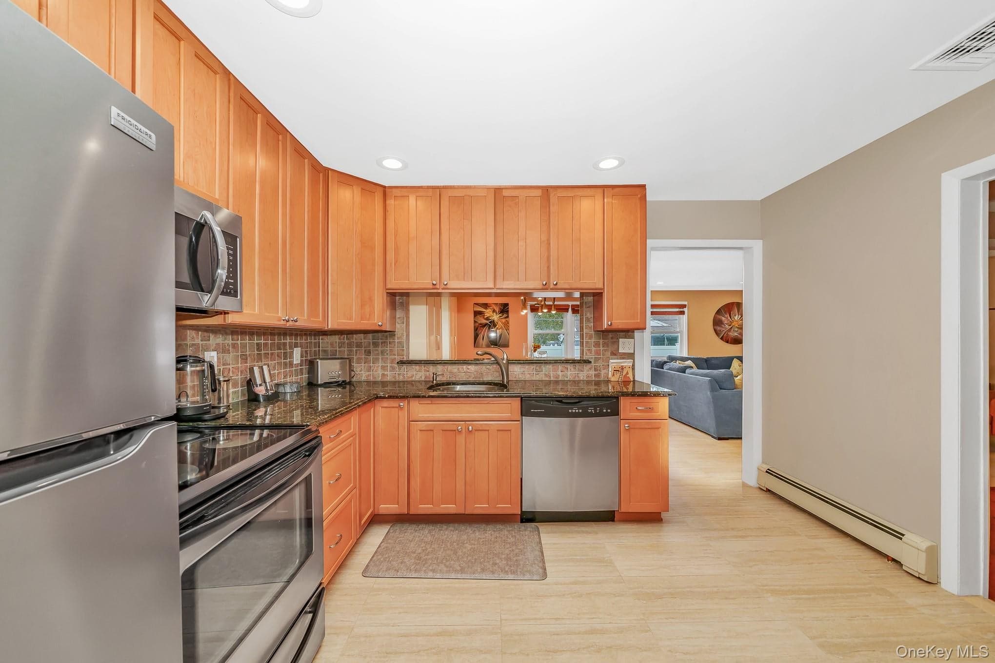 680 Harrison Avenue thumbnail 17