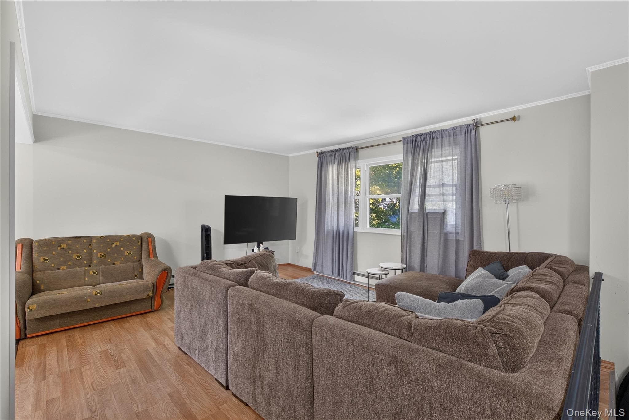 108 Maplewood Avenue thumbnail 10