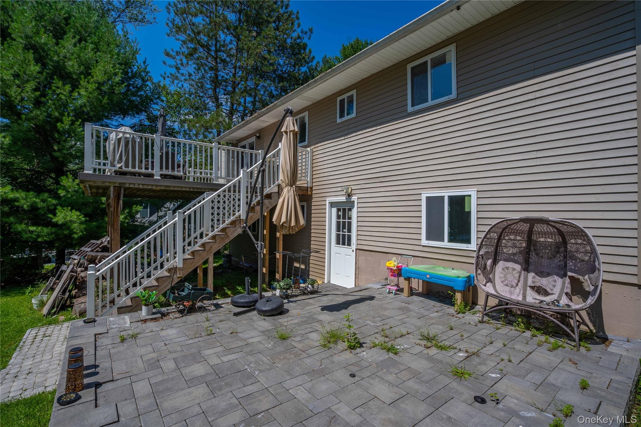 108 Maplewood Avenue thumbnail 29