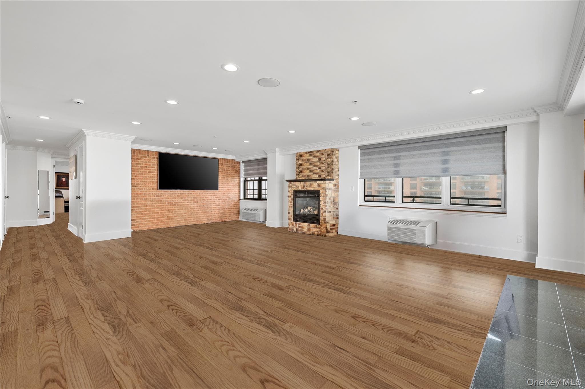 26 W Broadway Unit: 505 thumbnail 16
