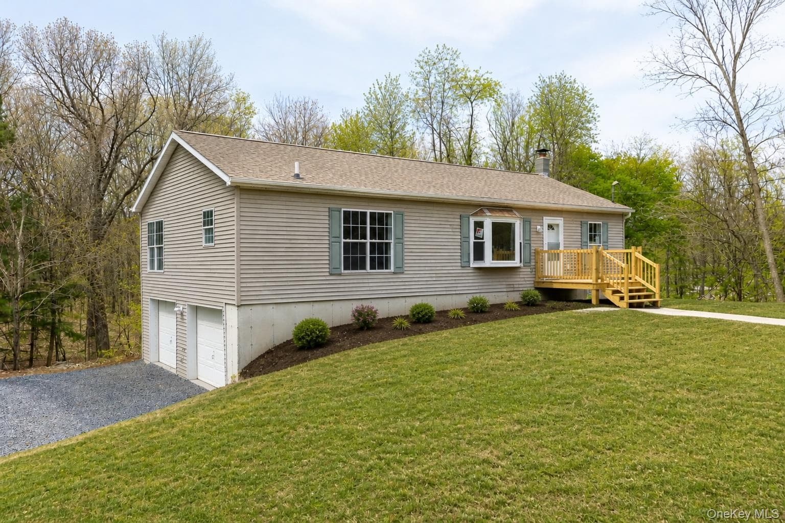 83 Weaver Road photo 1