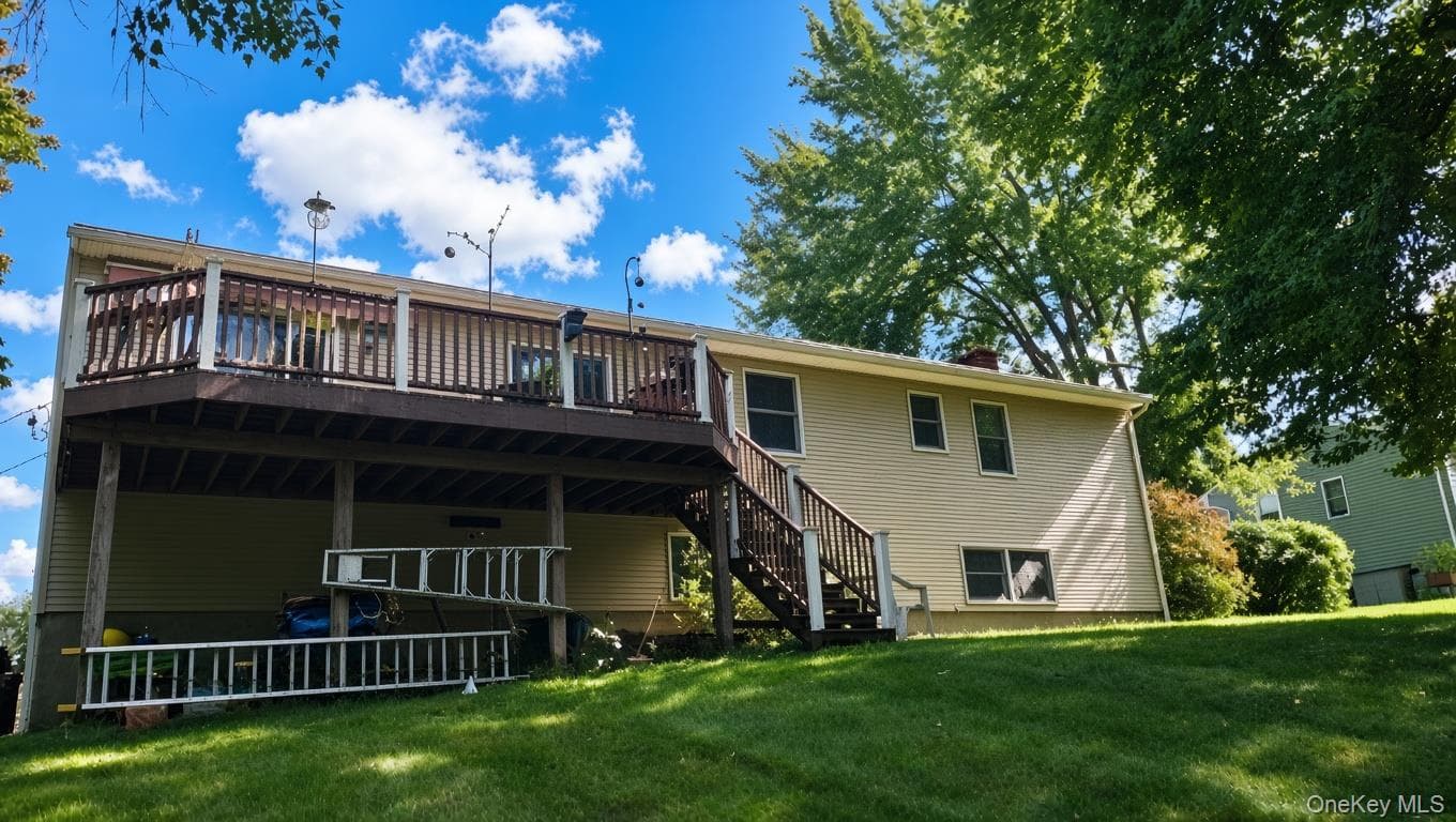 56 Mandalay Drive thumbnail 3