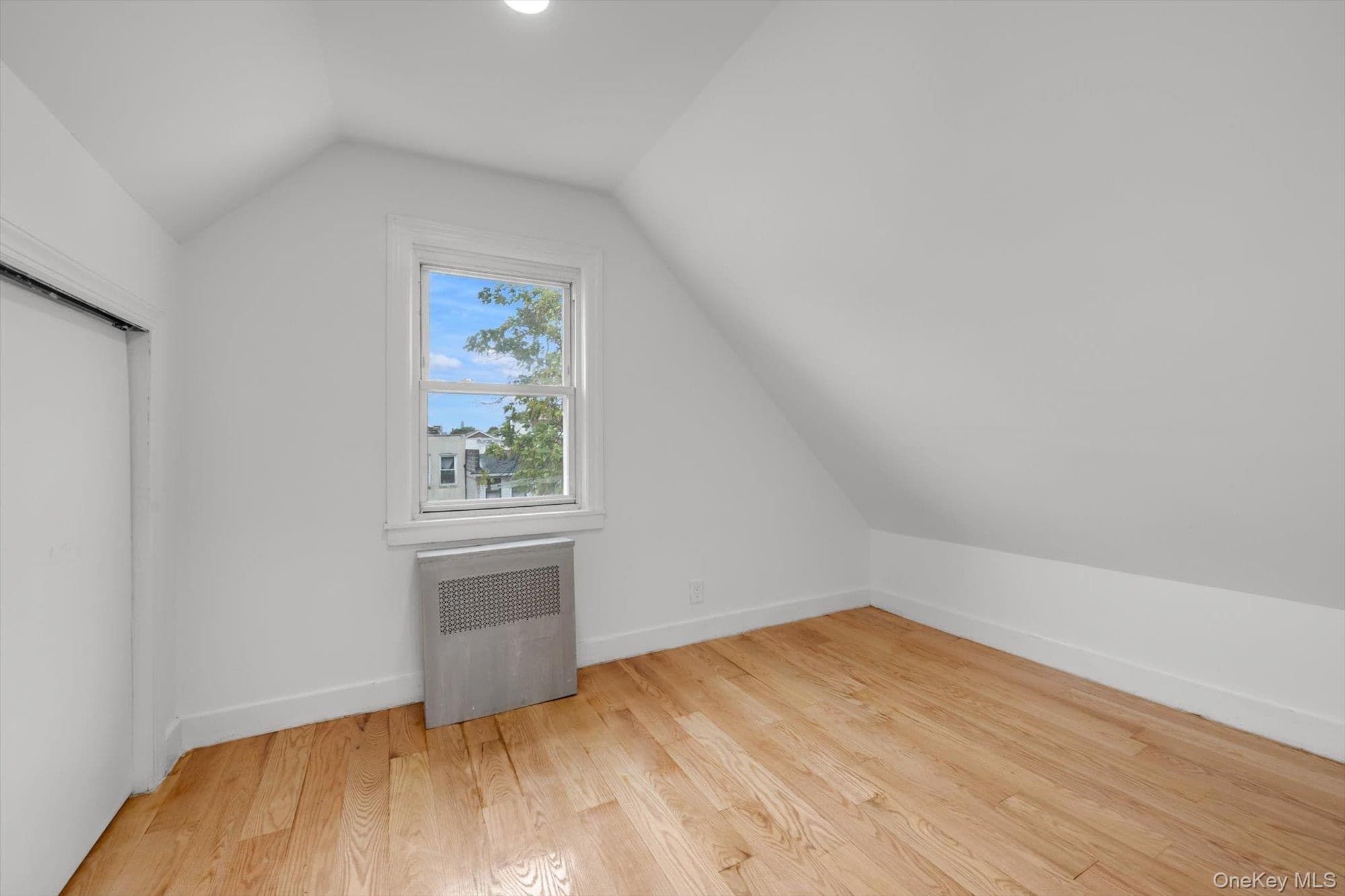 32-46 105th Street thumbnail 15