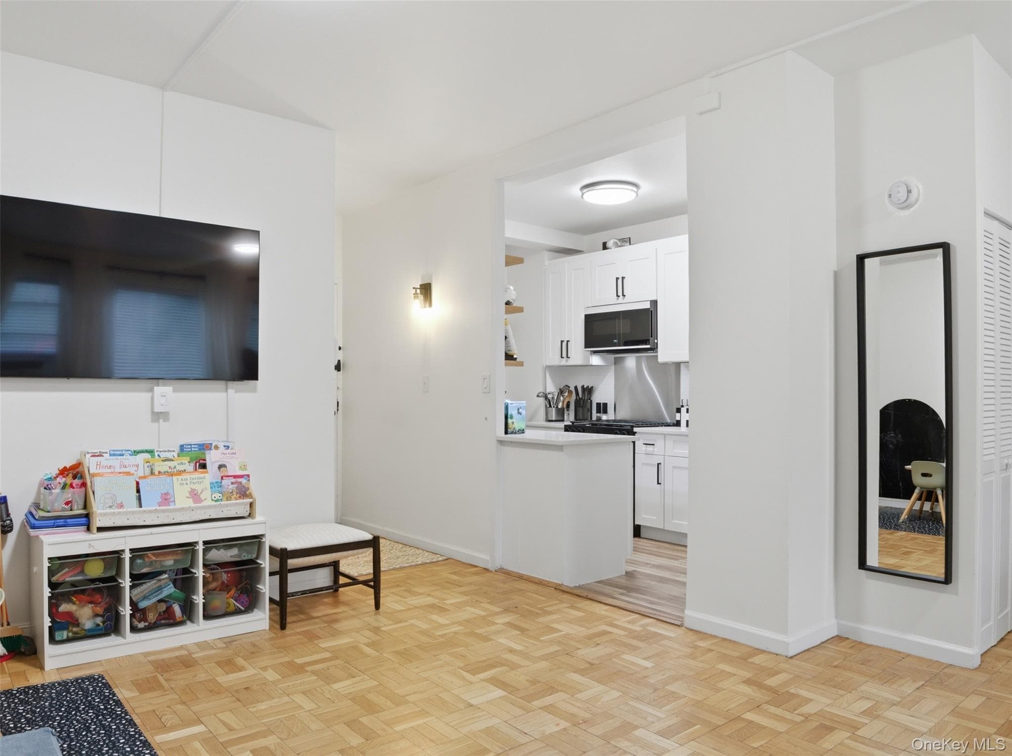 8 Fordham Hill Oval Unit: 1C thumbnail 12