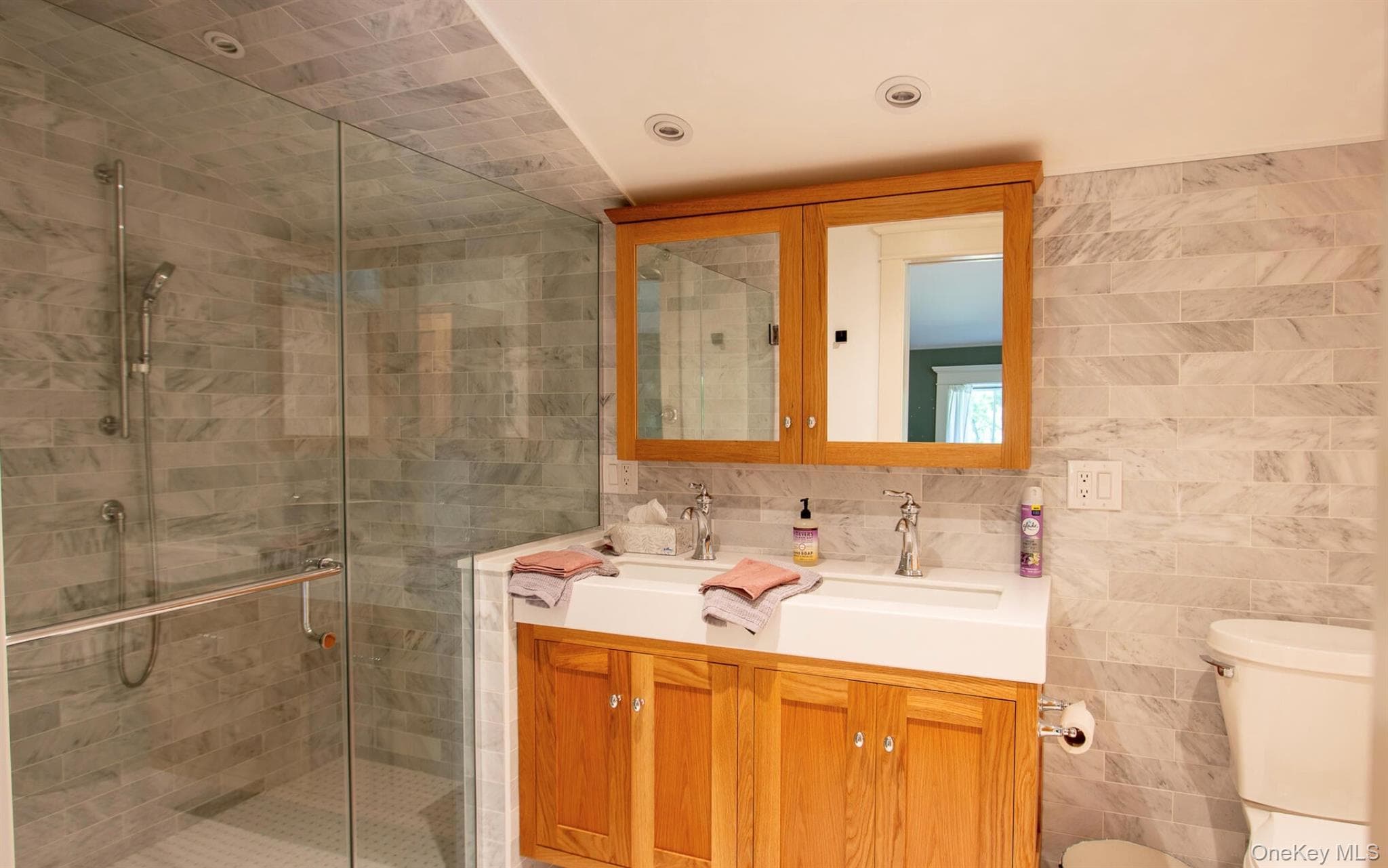 48 Konig Road thumbnail 14