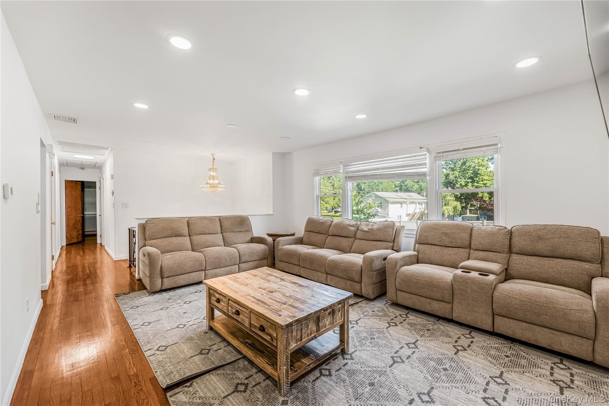 1019 Fox Meadow Road thumbnail 21