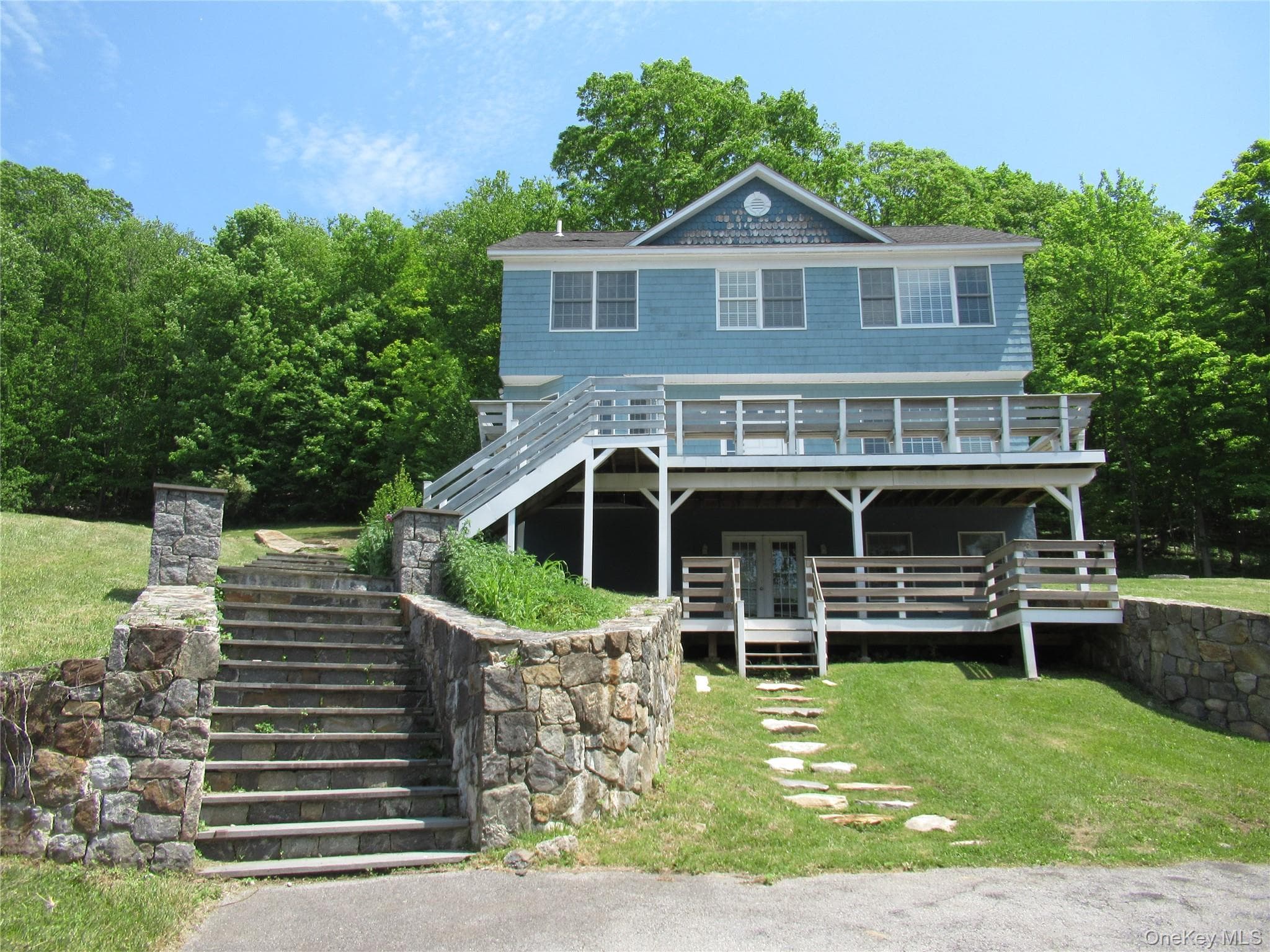 750 Route 292, Holmes