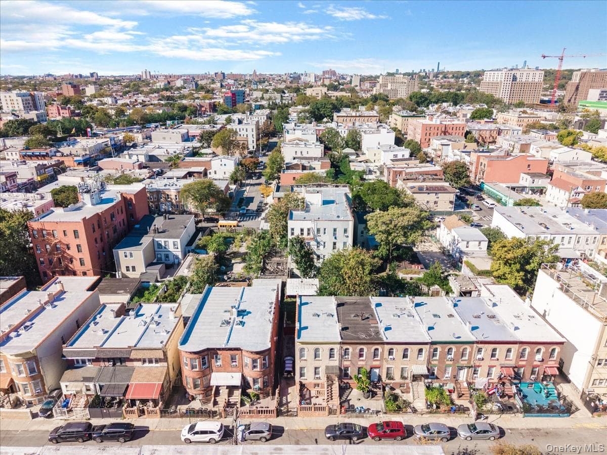 436 Lincoln Avenue thumbnail 18