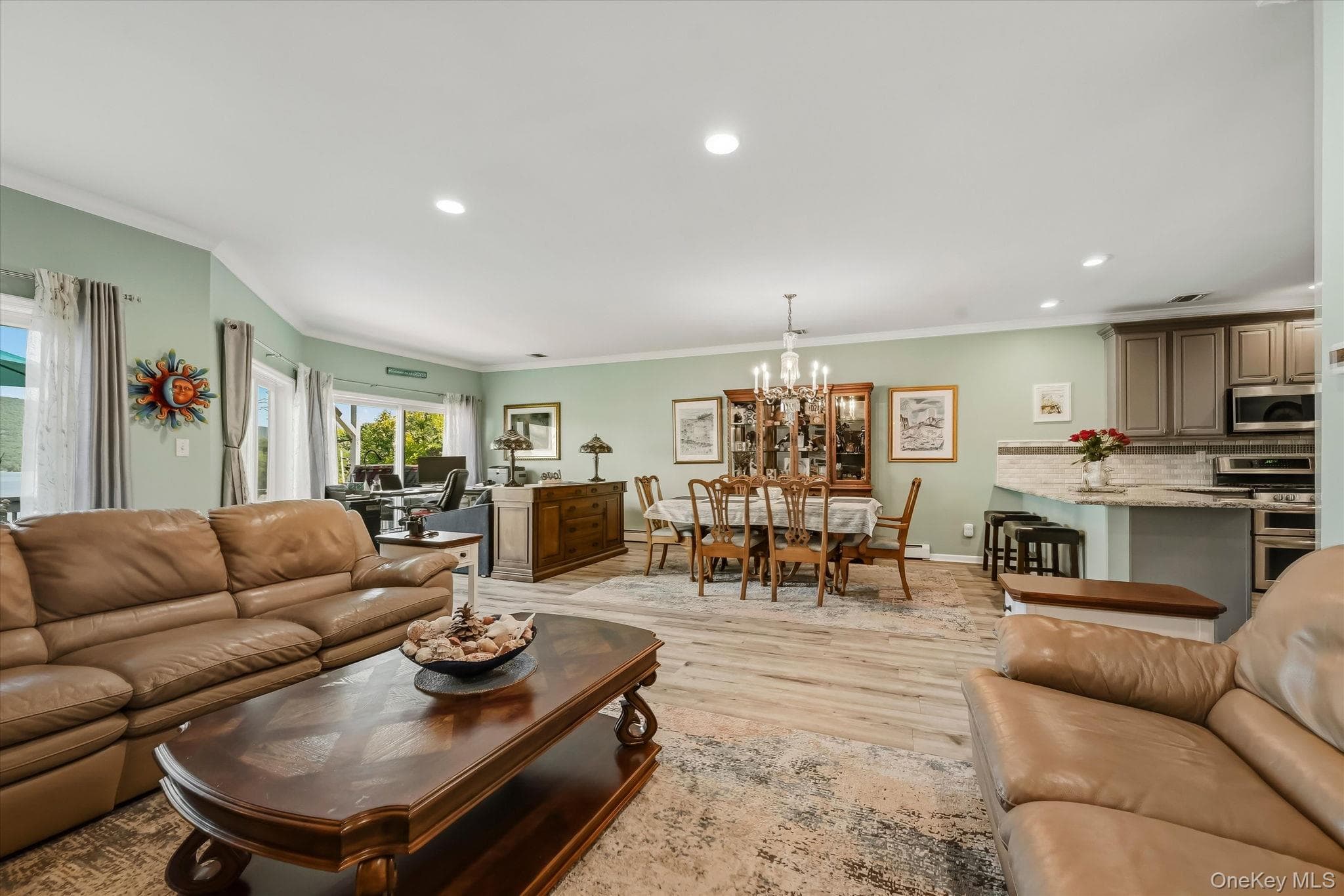 272 Tamerisk Lane thumbnail 12
