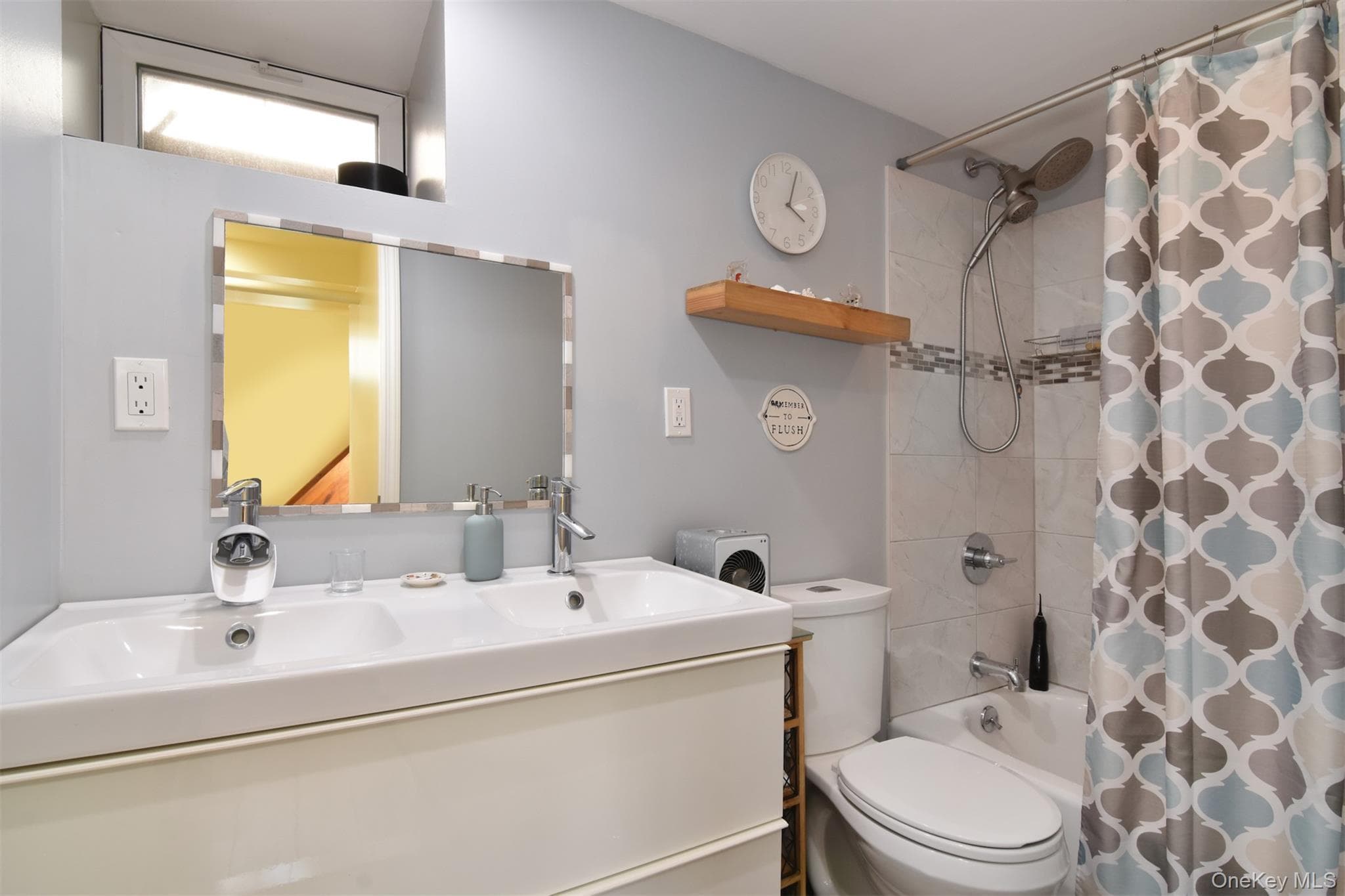 319 N Macquesten Parkway thumbnail 23
