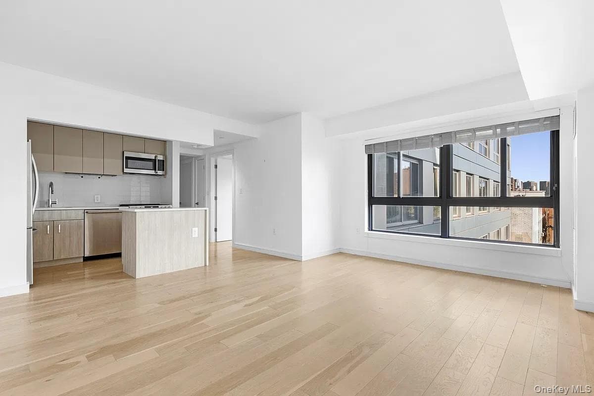 171 W 131st Street Unit: 519 thumbnail 2