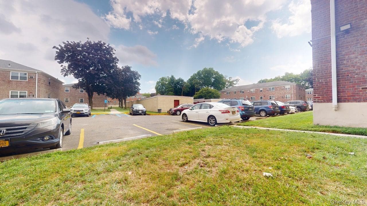150-28 Jewel Avenue Unit: 1 thumbnail 27