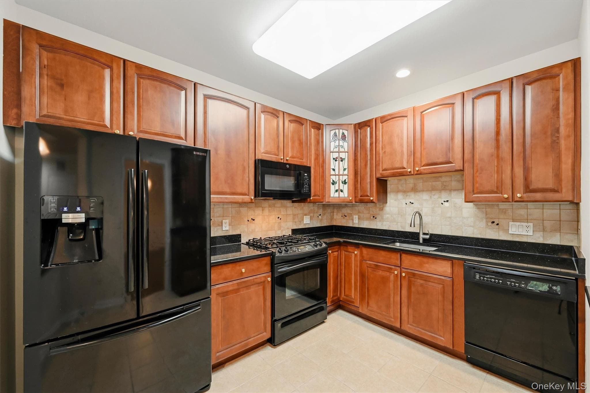 30 N De Baun Avenue Unit: 203 thumbnail 6