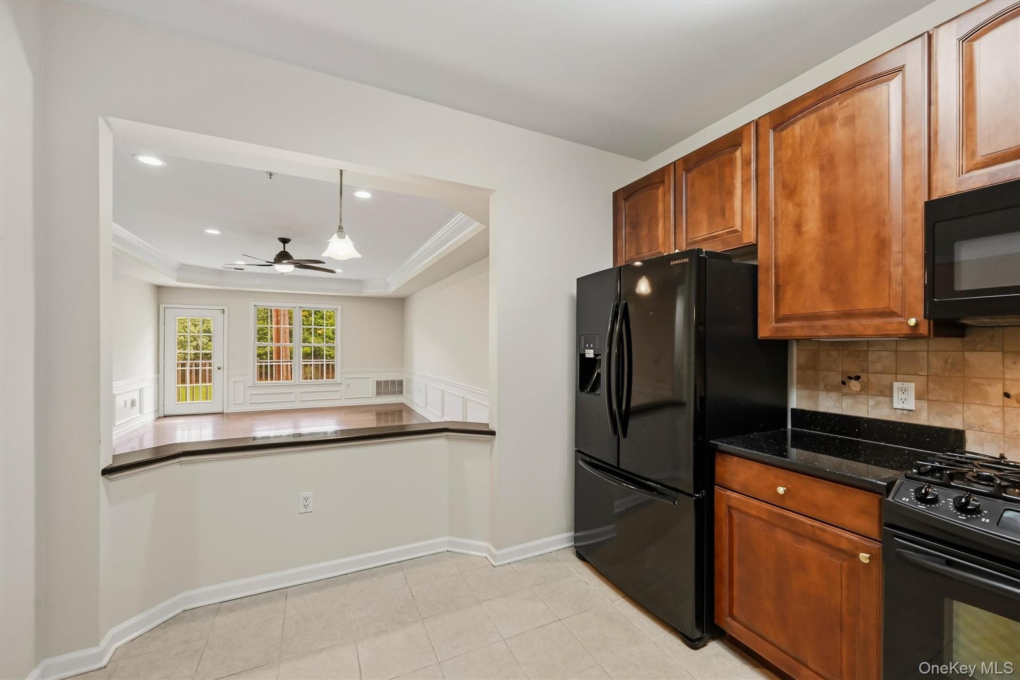 30 N De Baun Avenue Unit: 203 thumbnail 8