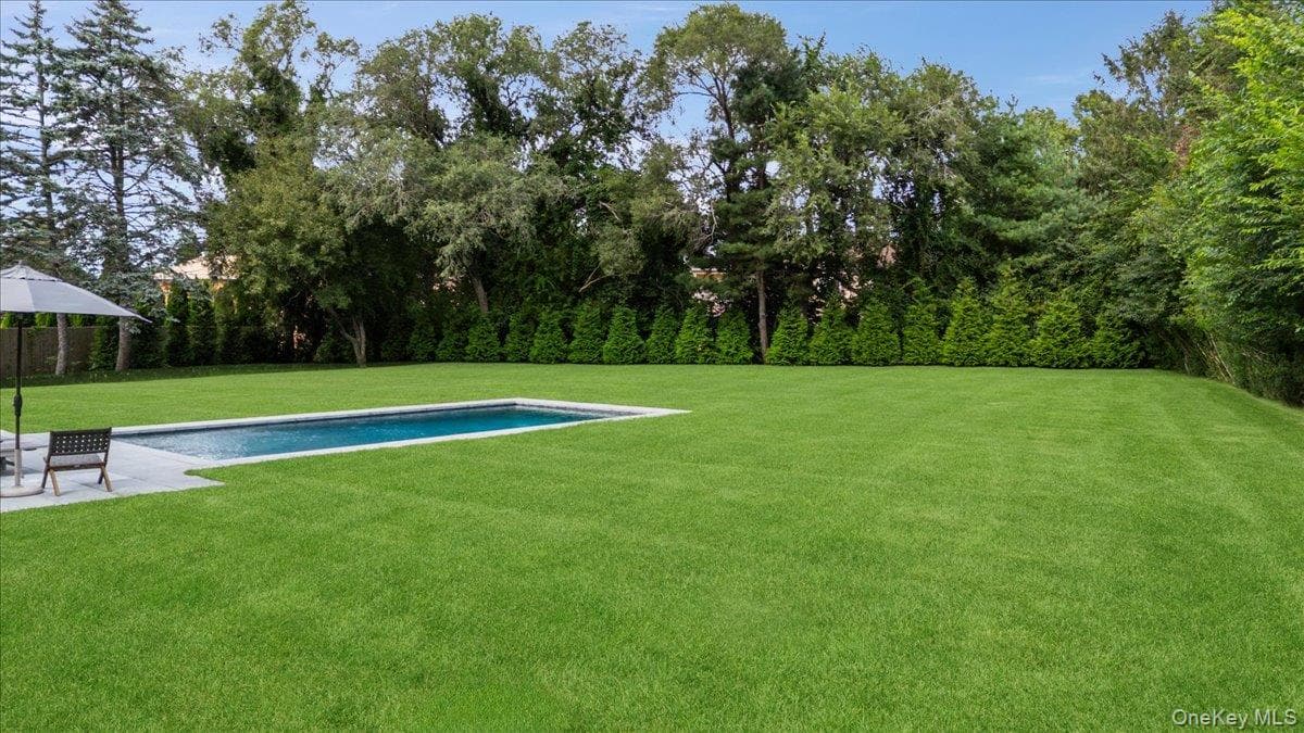 40 Knollwood Drive thumbnail 4