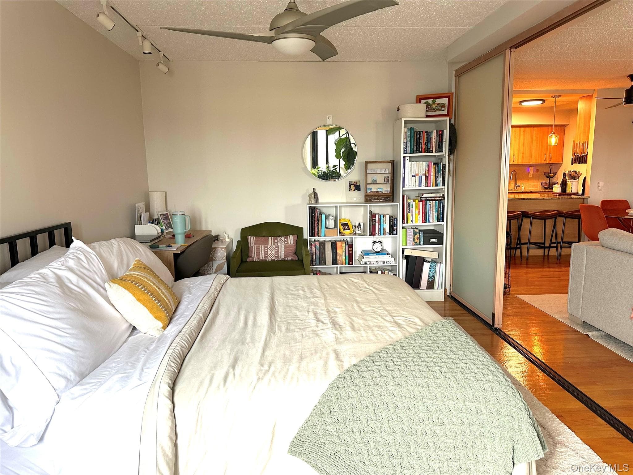 725 Miller Avenue Unit: 220 thumbnail 6