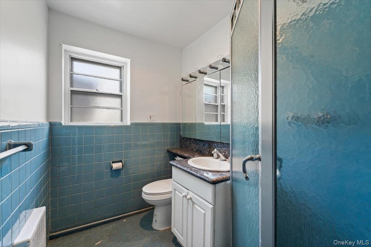 27-17 216th Street thumbnail 23