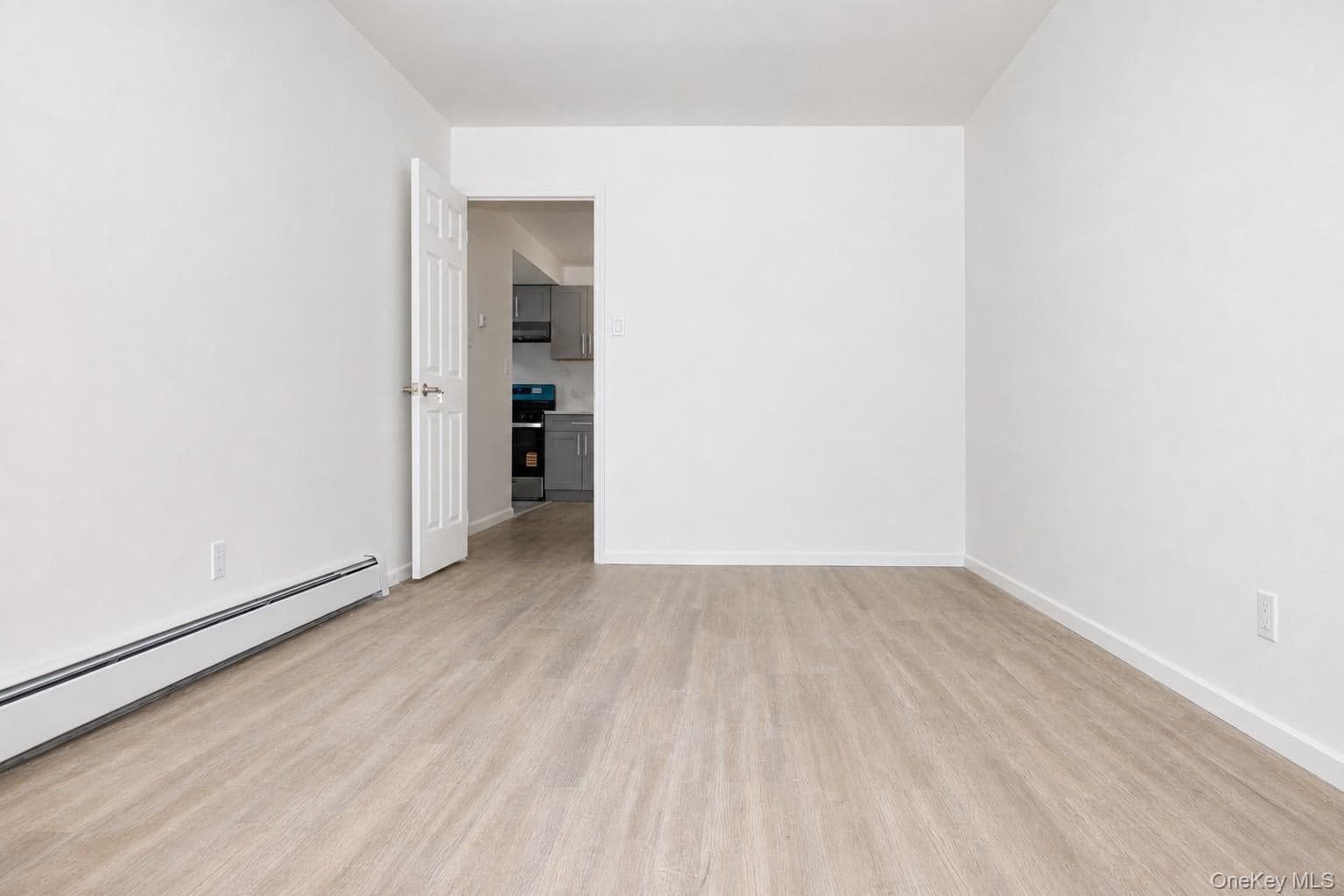 14434 37th Avenue Unit: 402 thumbnail 8