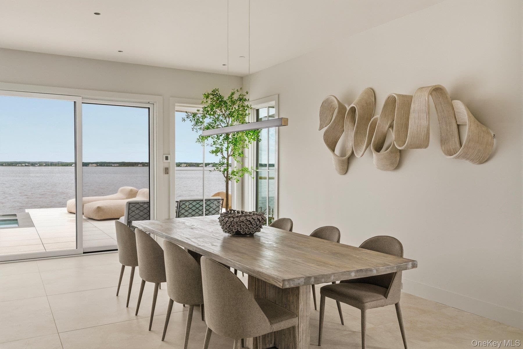 498 Dune Road thumbnail 18