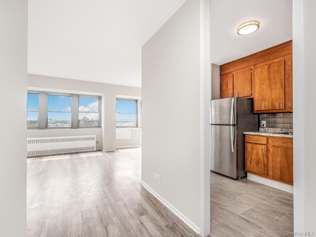290 W 232nd Street Unit: 21C thumbnail 4