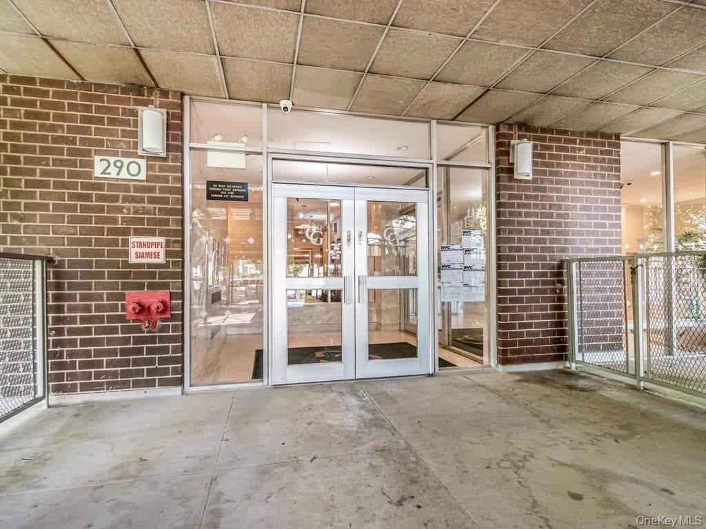 290 W 232nd Street Unit: 21C thumbnail 18