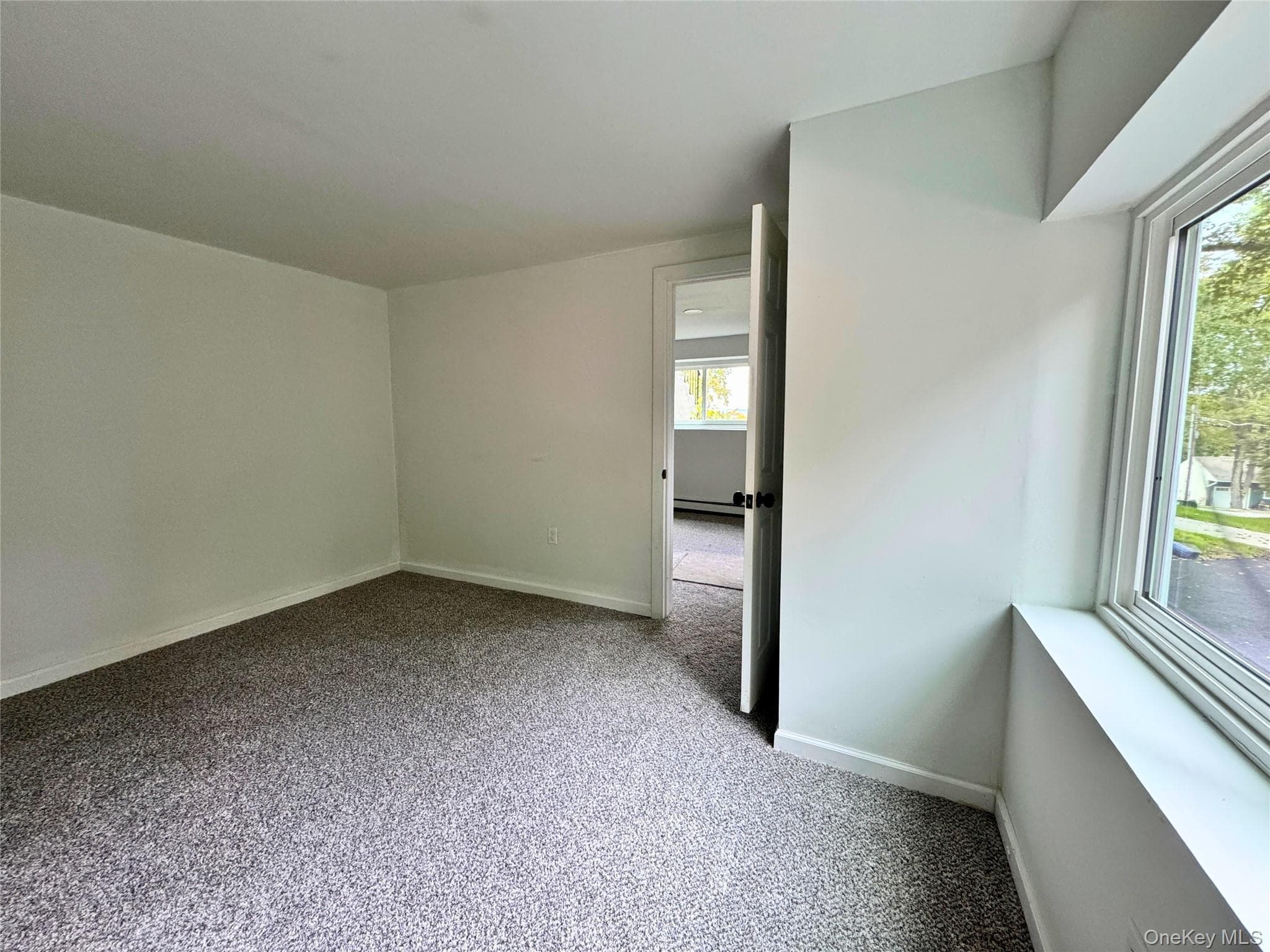 11 Everett Road thumbnail 20