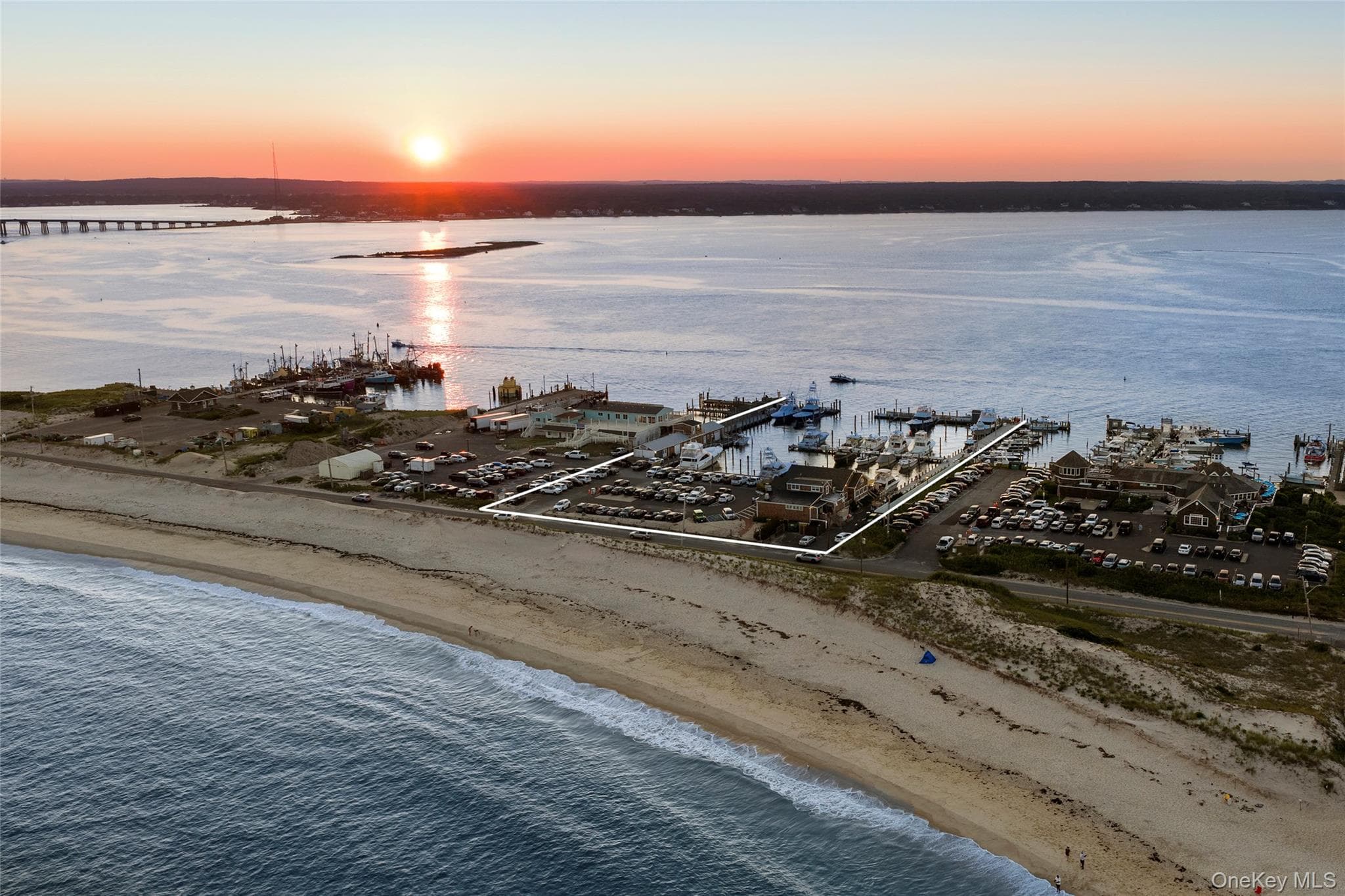 369 Dune Road thumbnail 7