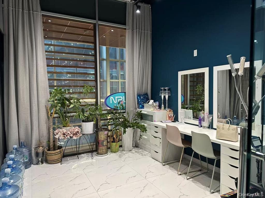 13633 37th Avenue Unit: 2A thumbnail 3