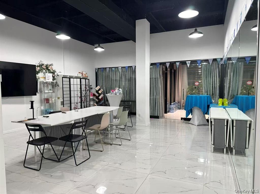 13633 37th Avenue Unit: 2A thumbnail 6