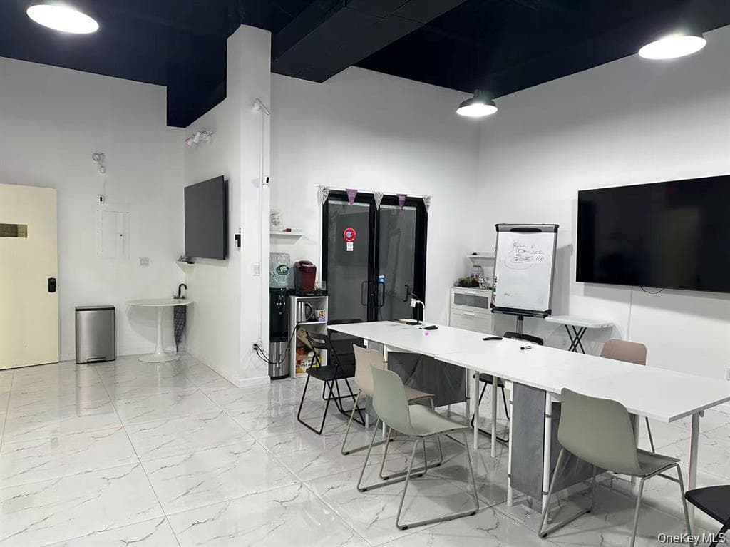 13633 37th Avenue Unit: 2A thumbnail 4