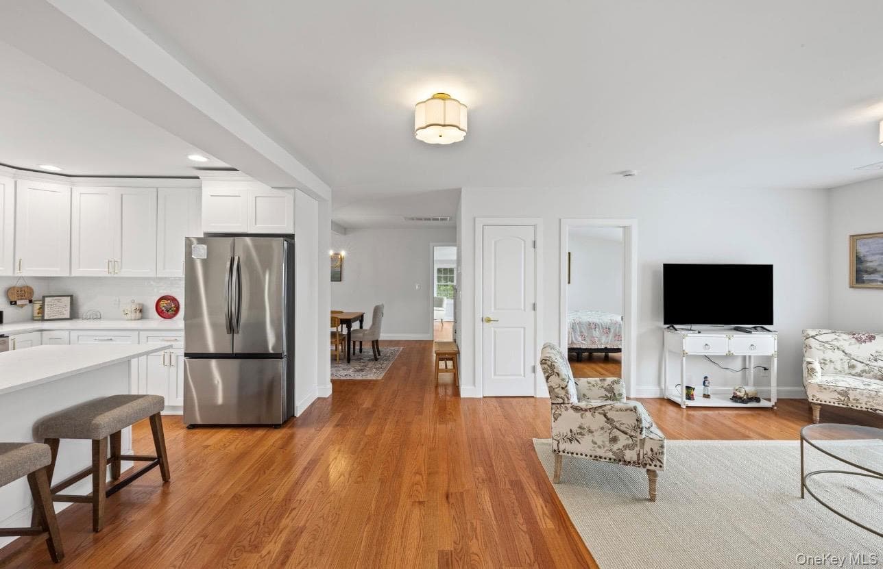 12 Pleasant Avenue thumbnail 11