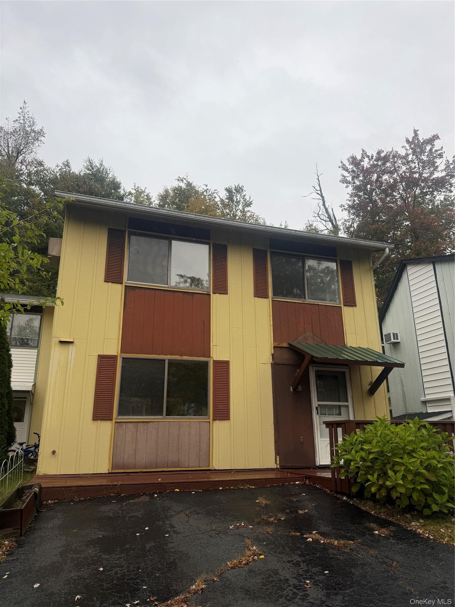 39 Robert Road photo 1