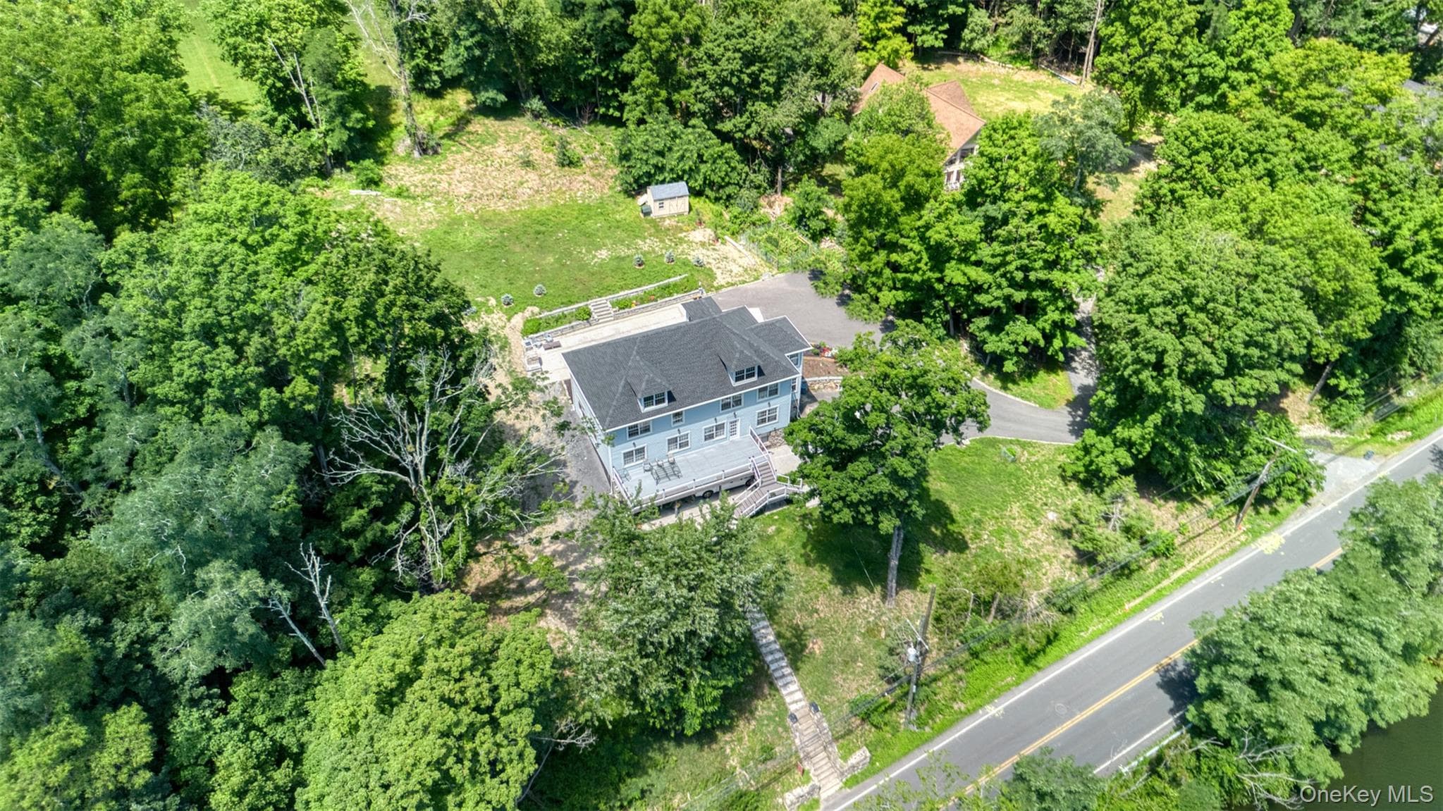 556 Lakes Road thumbnail 32