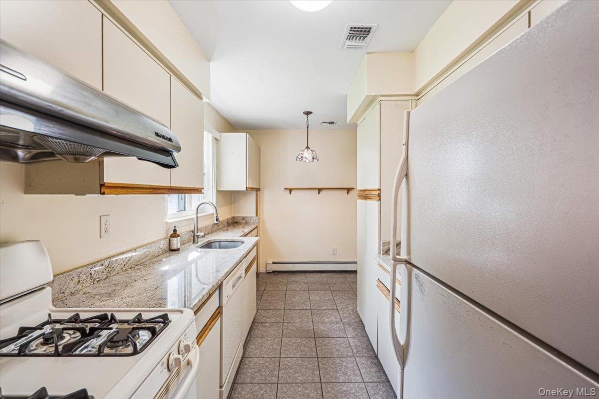 229-06 67th Avenue Unit: 39 thumbnail 5