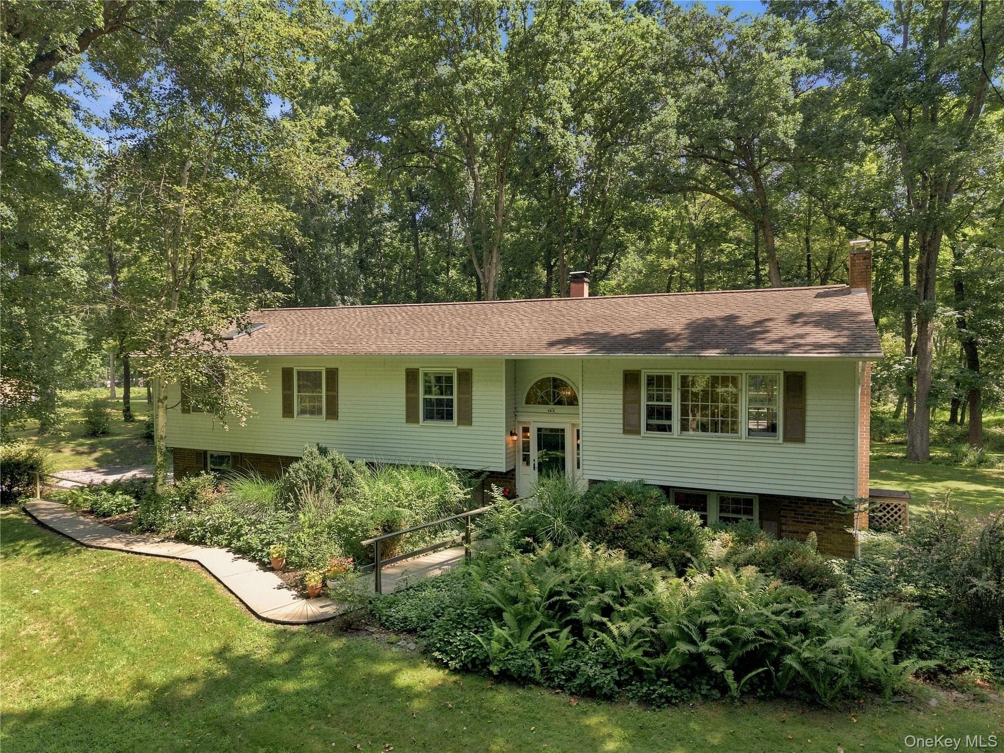 60 Camp Drive photo 1